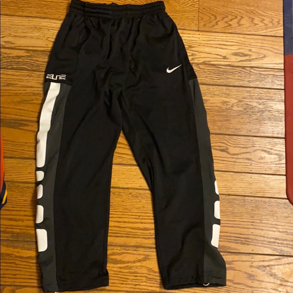 Nike basketball sweats men’s large